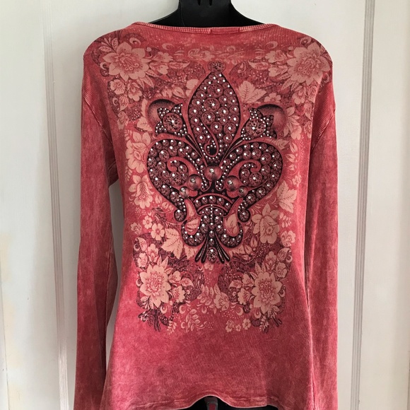 T PARTY Red Long Sleeved Shirt w/Fleur d'Lis & RS - Picture 4 of 7